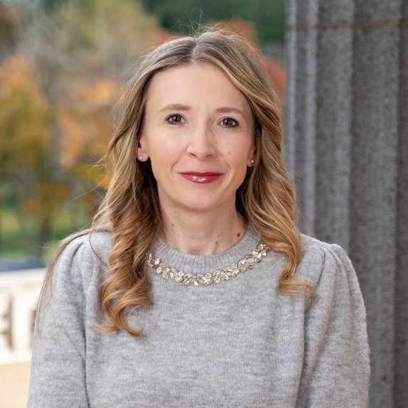 Angela Kulesza head shot