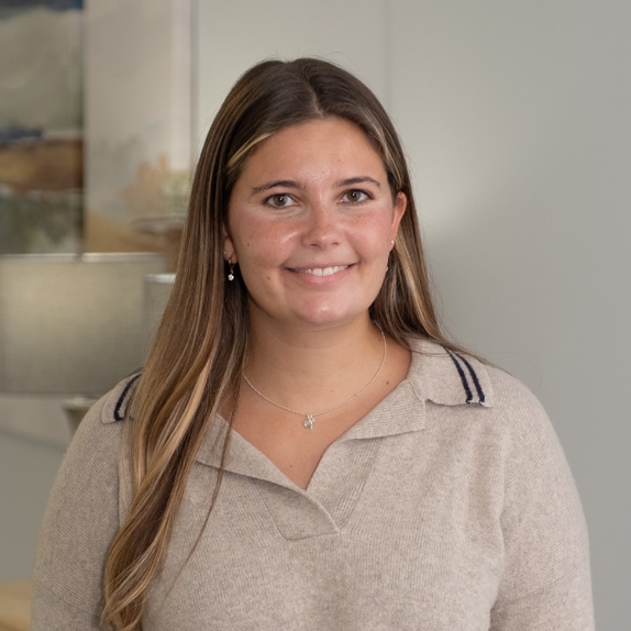 Katherine Decker Headshot