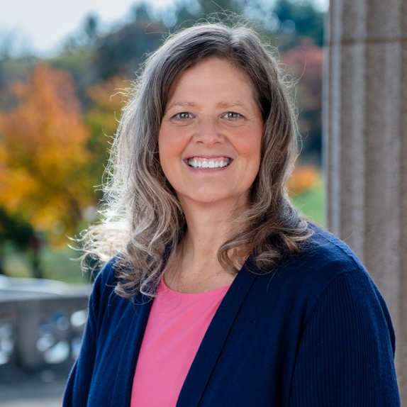 Paula Grow head shot