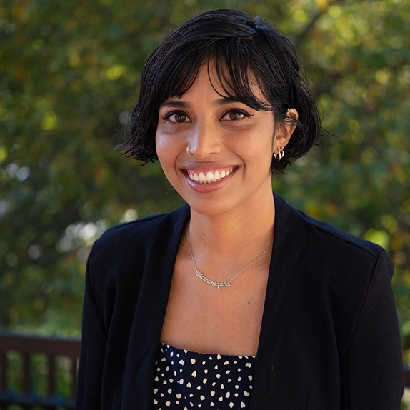 Alicia Pola head shot