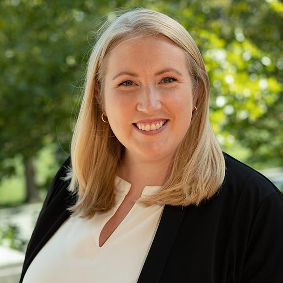 Christine Schwartz head shot