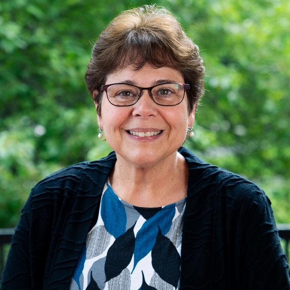 Deb Santos head shot