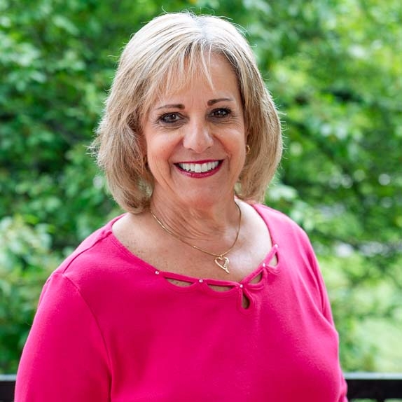 Joyce Talanian headshot