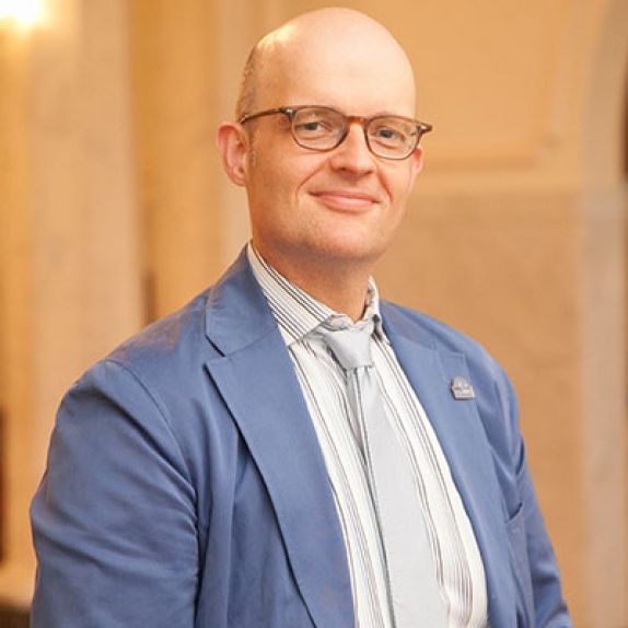 Kevin Henze head shot