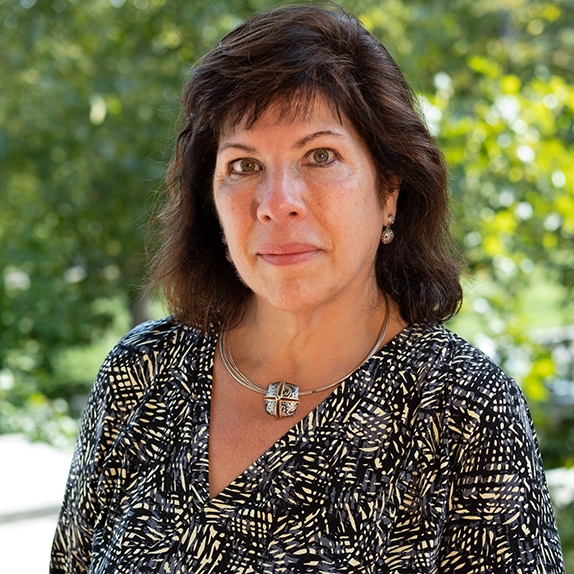 Leslie Mandel head shot