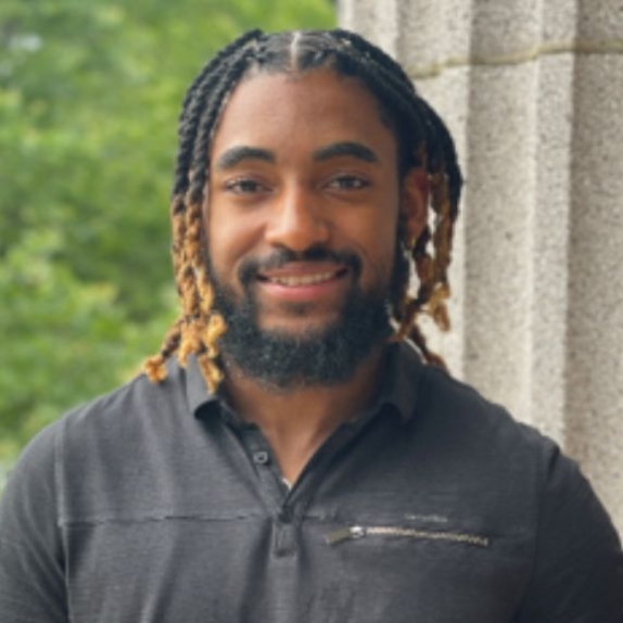 Robert Harris headshot