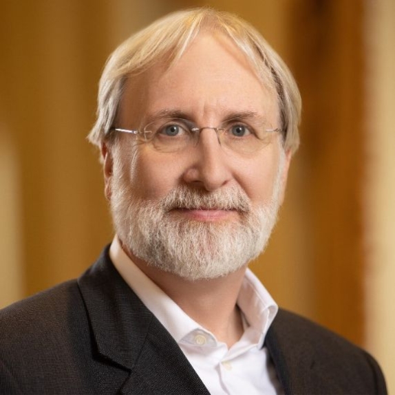 Roger Taylor headshot