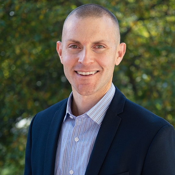 Ryan D. Andrews head shot