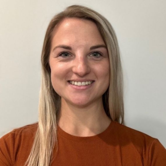 Savannah Rosensteel headshot