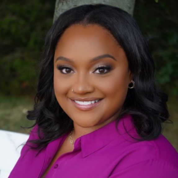 Serena Cardoso head shot