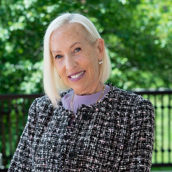 Teri Wallace head shot.