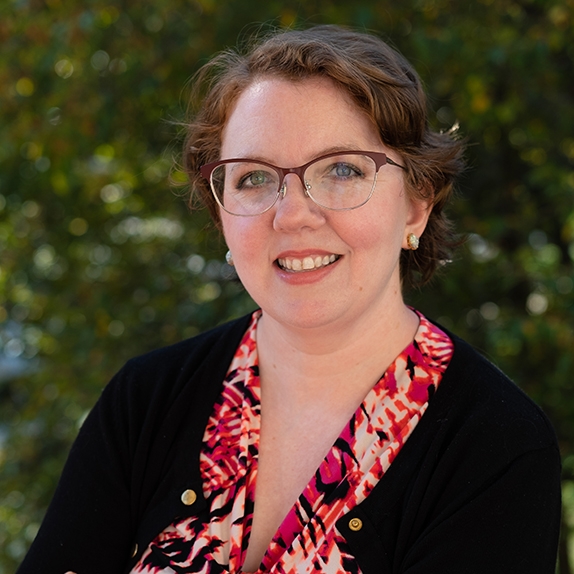 Tricia Reinhart head shot